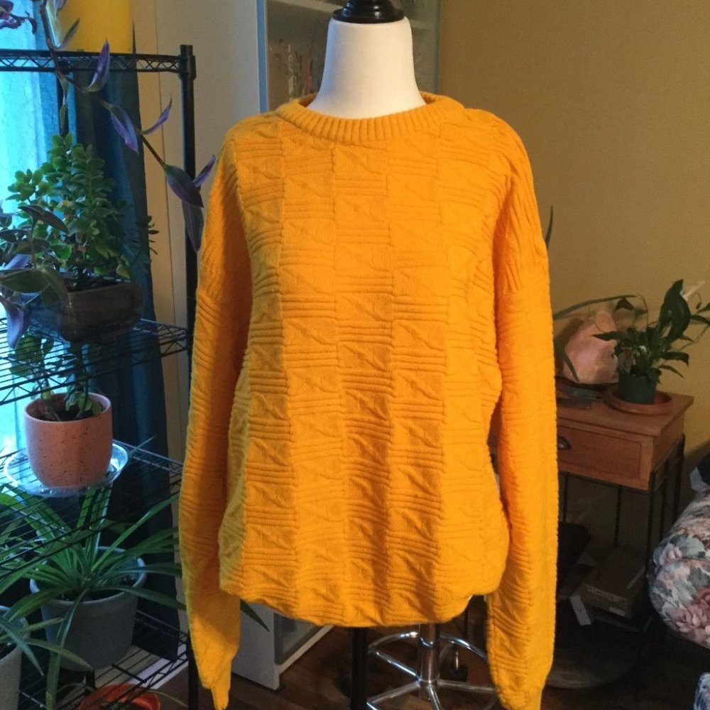 Vintage Oversized comfy knit sweater yellow/gold in color measures 23pit to pit